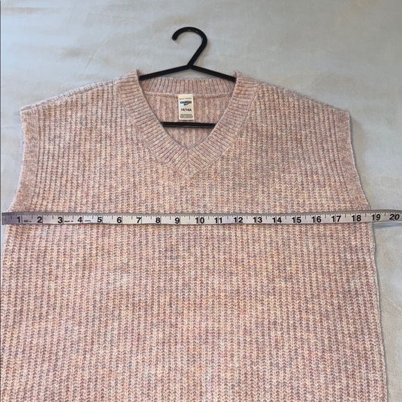 OshKosh B'gosh Kid’s Pink Vest for Layering - Picture 4 of 7